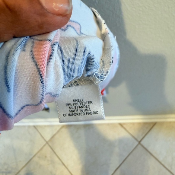 Charles Henry Floral Wrap Dress in Red and White. PTP 20”, Length 39” - Picture 8 of 8